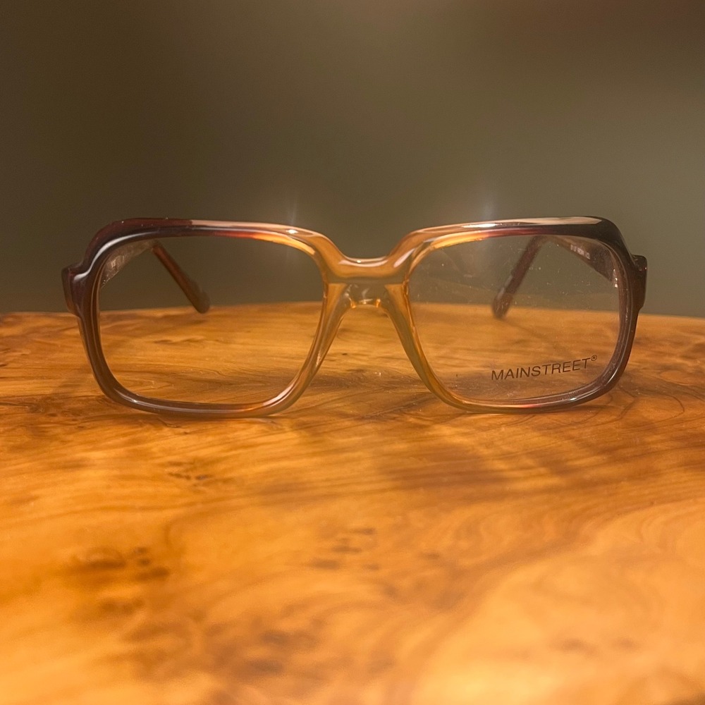 Mainstreet Brown Gradient Rectangular Eyeglass Frames 52-20-140 Vintage Style